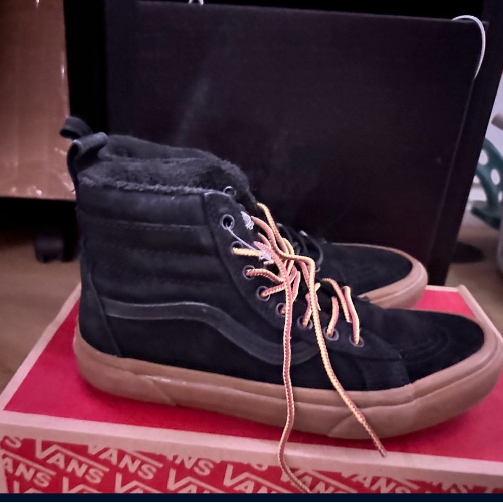 Vans winter Black and Tan High-Top Sneakers